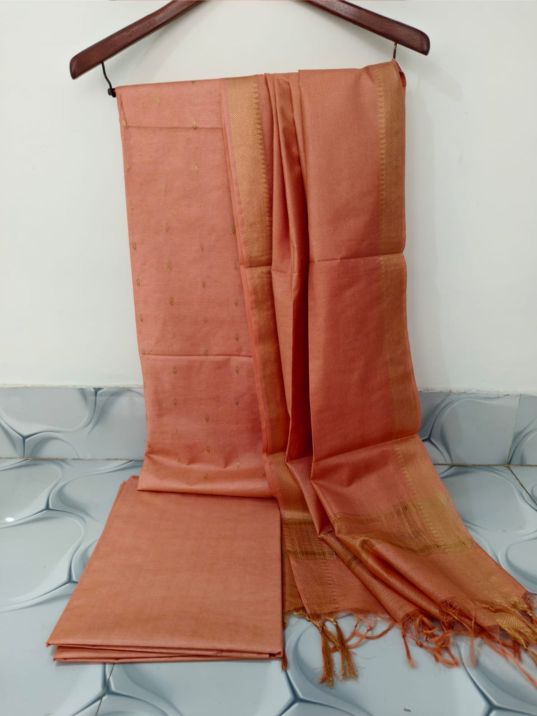 Bhagalpuri Cotton Silk Weaving Unstitched Suit.