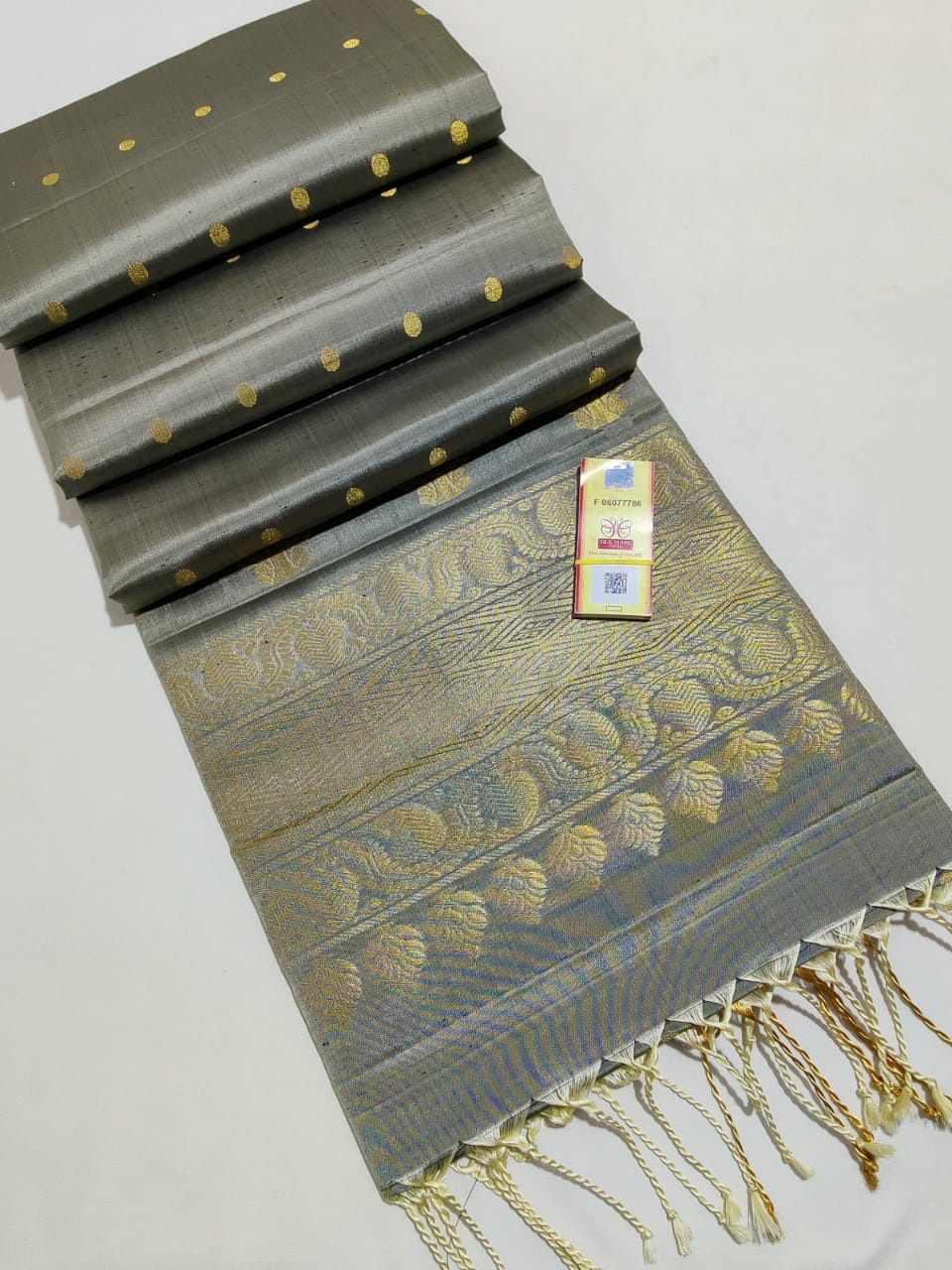 Pure Kanchipuram Silk Saree With Zari Work