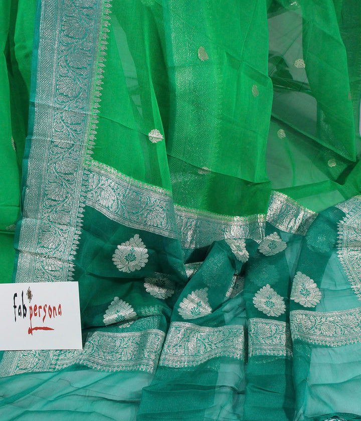 Pure Hand loom  Khaddi Chiffon Georgette Saree with Silver Zari Weaving blouse  ( length- 6.3 meter )