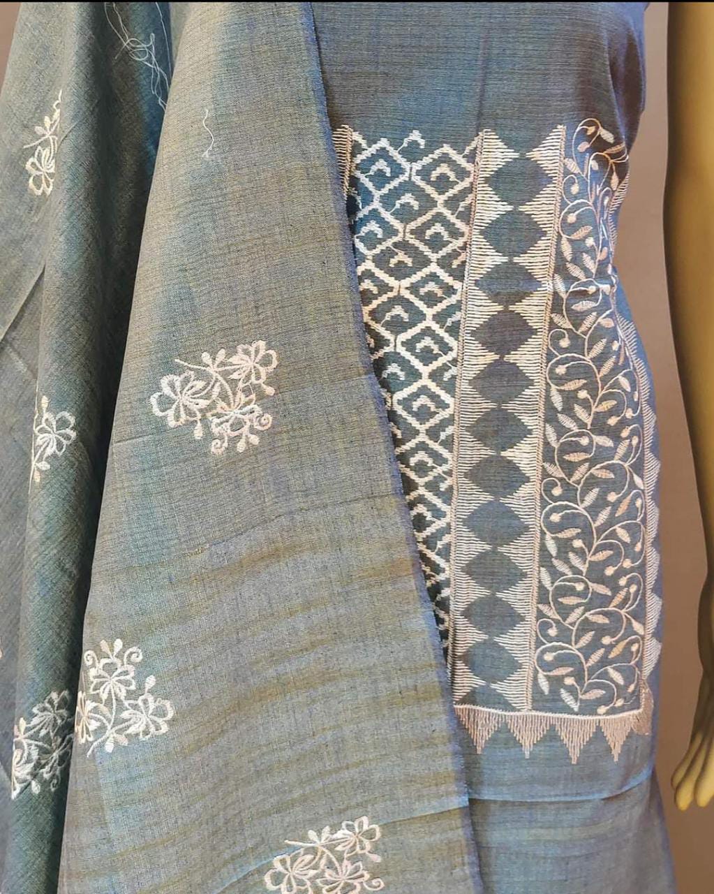 Pure Khaddi Cotton Embroidered Unstitched With Dupatta