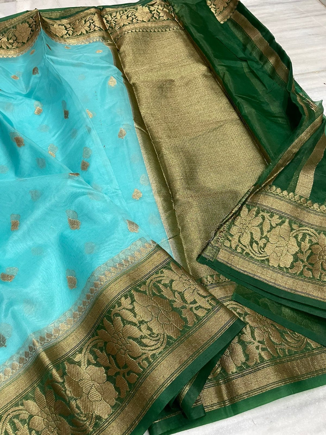 Banarasi Semi Kora Organza Silk Saree With Blouse