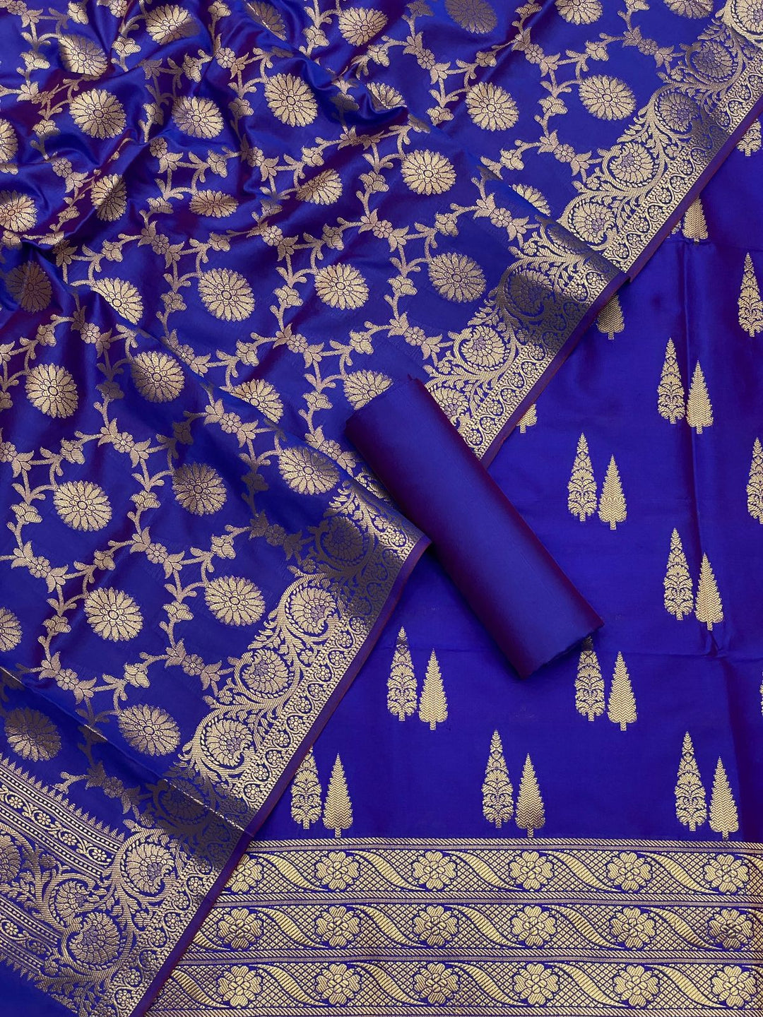 Pure Banarasi Flora Double Zari Weaved Silk Unstitched Suit With Banarasi Silk Dupatta .