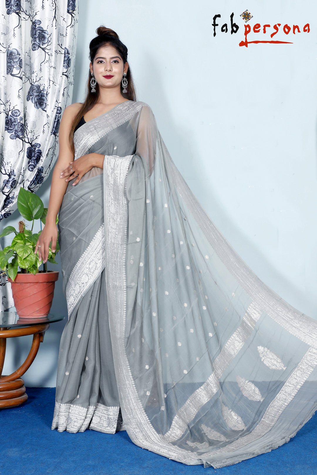 Pure Hand loom  Khaddi Chiffon Georgette Saree with Silver Zari Weaving blouse  ( length- 6.3 meter )