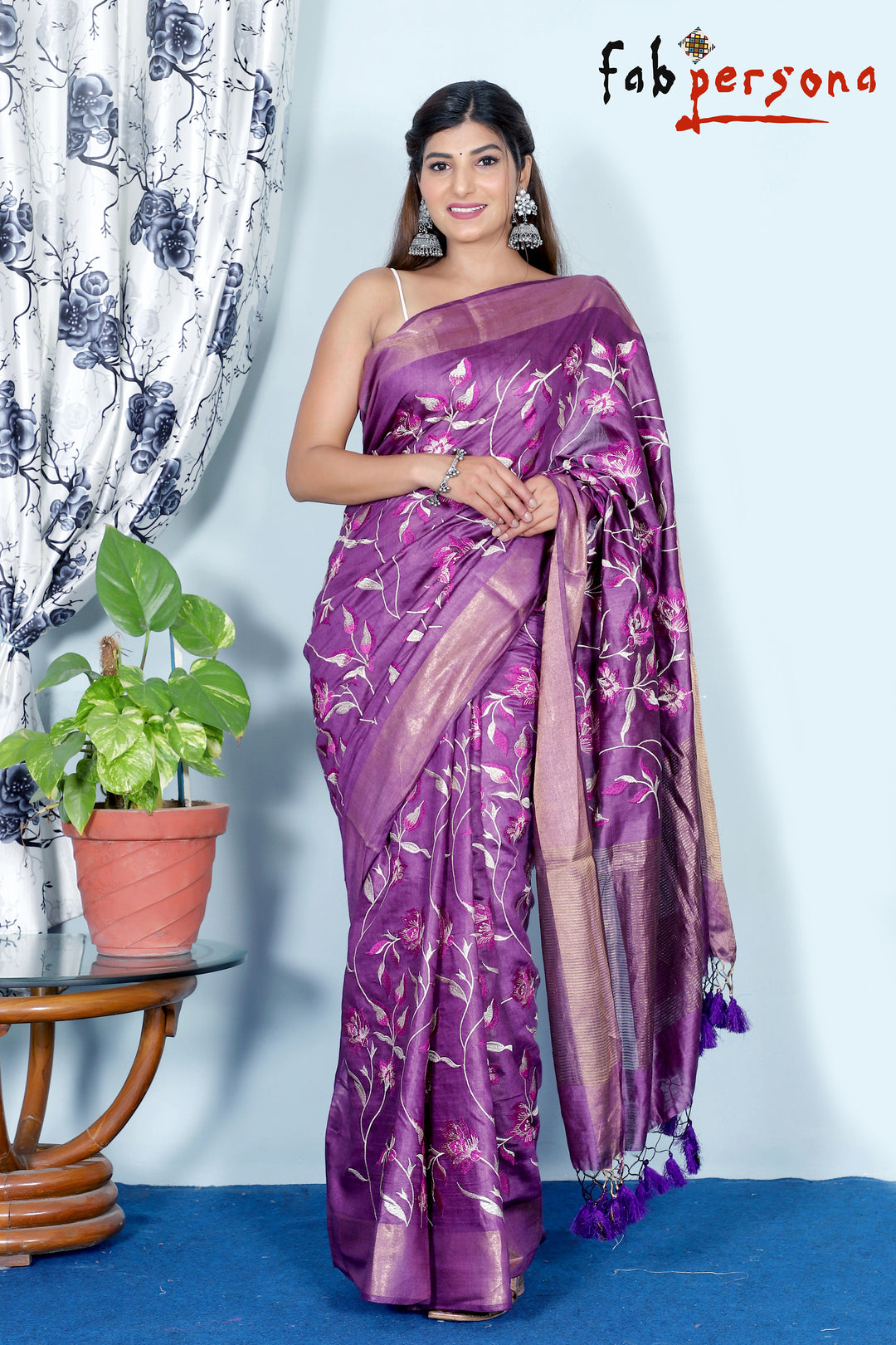 Pure Linen by silk Saree Embroidery Work.( length- 6.3 meter )