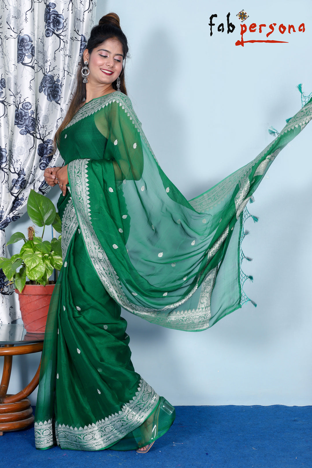 Pure Hand loom  Khaddi Chiffon Georgette Saree with Silver Zari Weaving blouse  ( length- 6.3 meter )