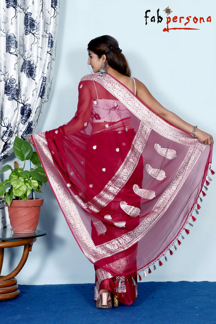 Pure Hand loom  Khaddi Chiffon Georgette Saree with Silver Zari Weaving blouse  ( length- 6.3 meter )