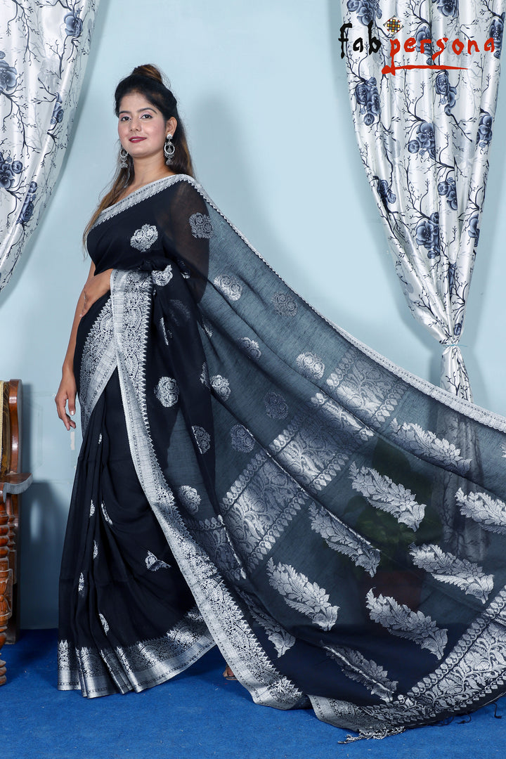 Pure Hand loom  Khaddi Chiffon Georgette Saree with Silver Zari Weaving blouse  ( length- 6.3 meter )