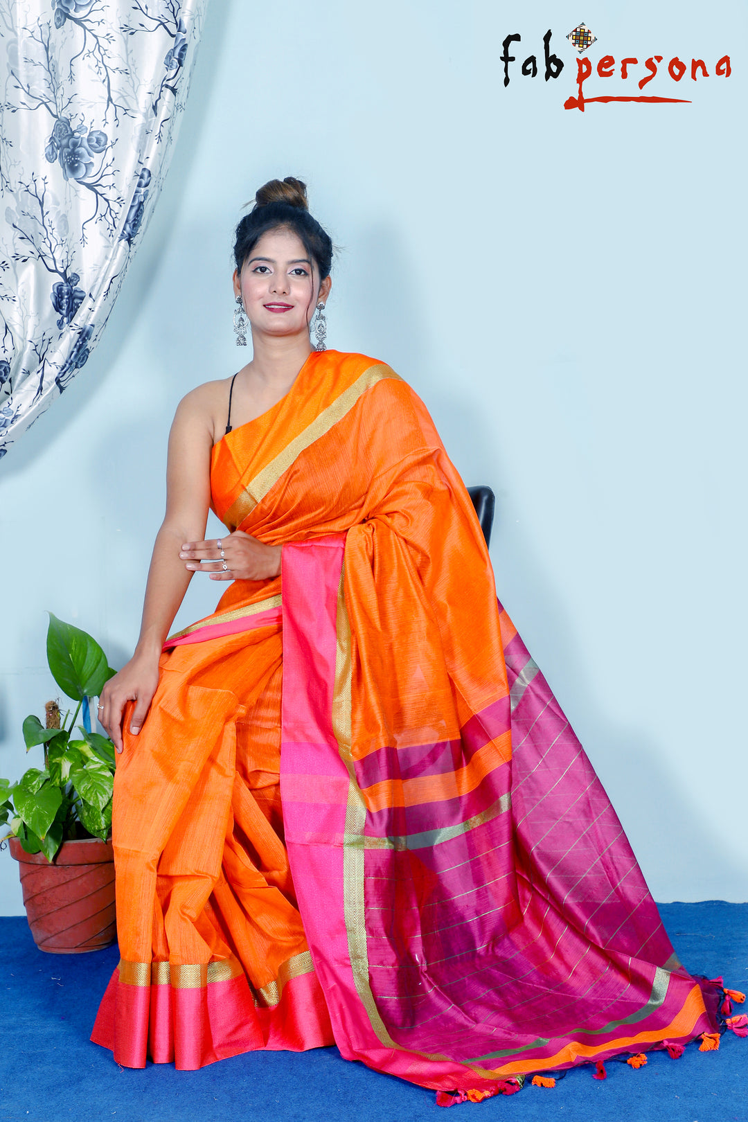 Silk Cotton Handloom Silver Maheswari Design Saree With Jacquard Border  ( length- 6.3 meter )