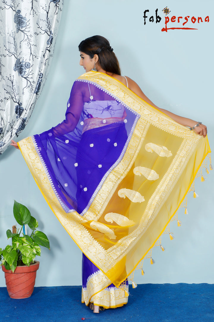 Pure Hand loom  Khaddi Georgette Saree with Silver Zari Weaving blouse  ( length- 6.3 meter )