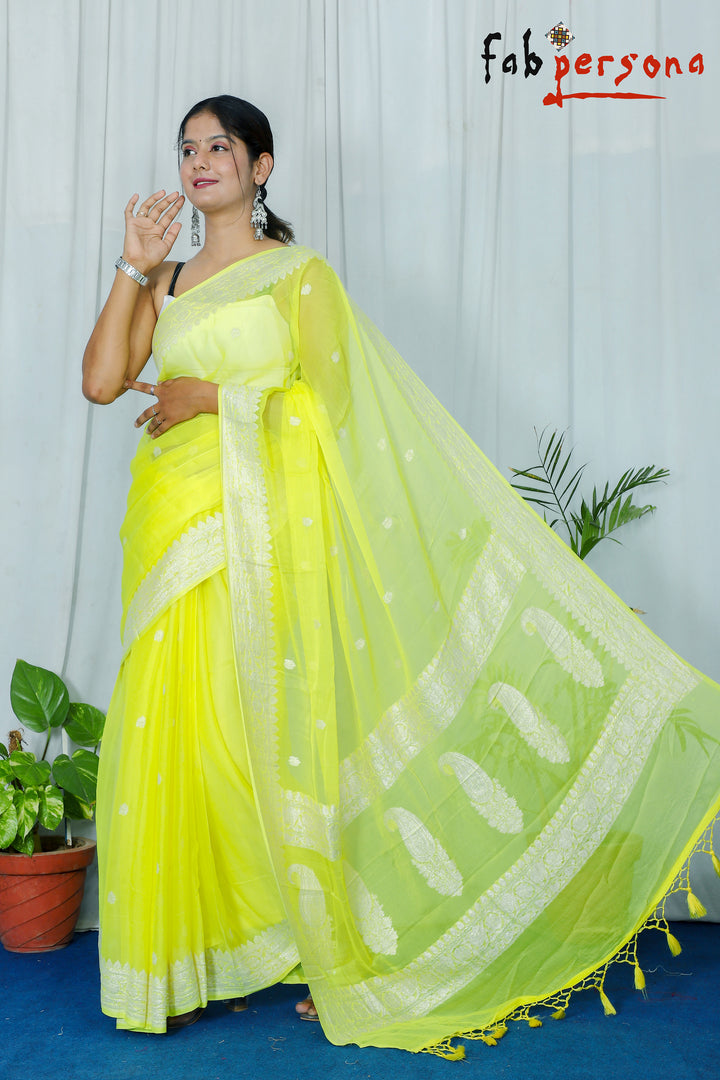 Pure Hand loom  Khaddi Chiffon Georgette Saree with Silver Zari Weaving blouse  ( length- 6.3 meter )