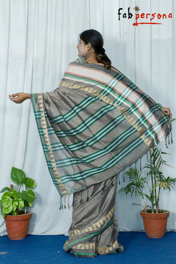 Pure Hand Weaving Cotton Linen zari Border With ikkat andjamdani weaving.