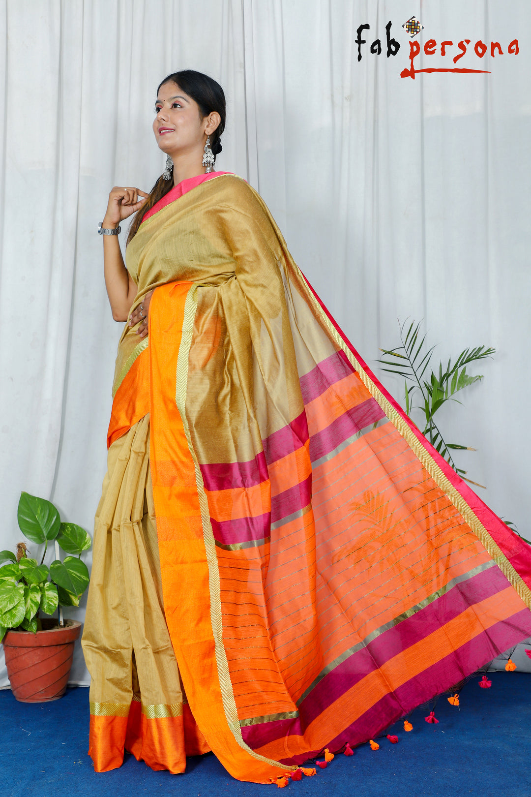 Silk Cotton Handloom Silver Maheswari Design Saree With Jacquard Border  ( length- 6.3 meter )