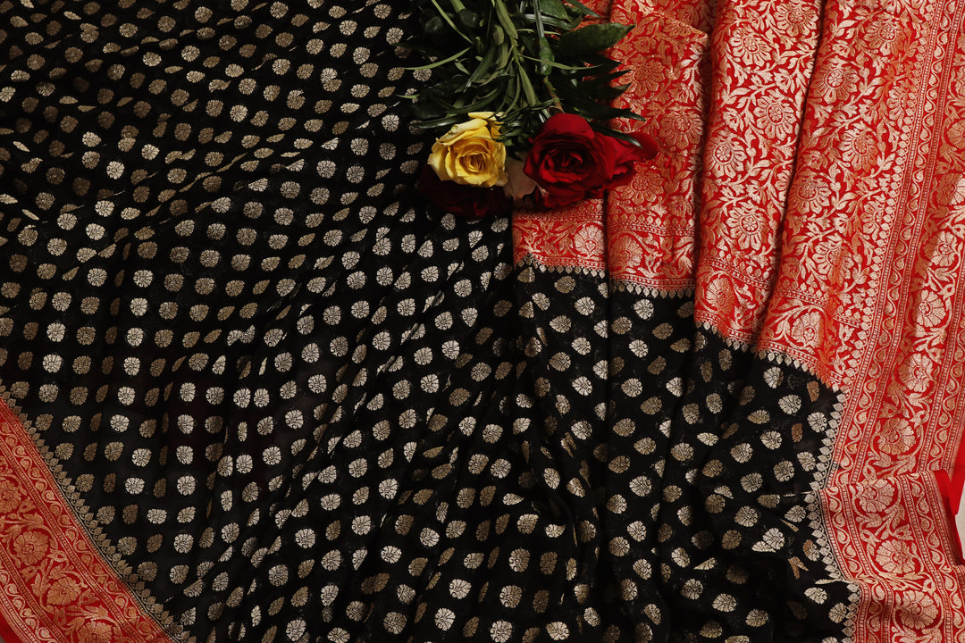 Pure Hand loom  Khaddi Chiffon Georgette Saree with Silver Zari Weaving blouse  ( length- 6.3 meter )