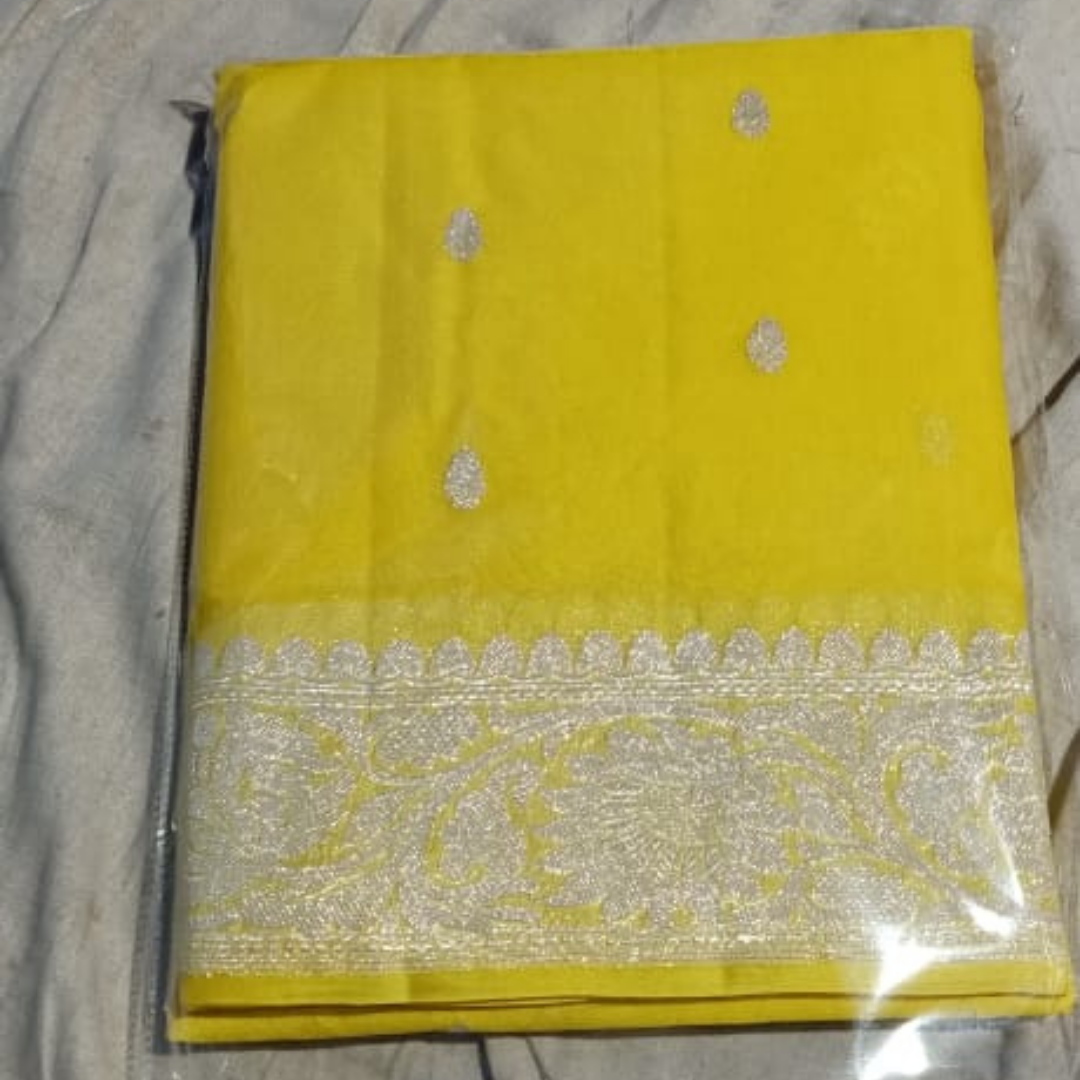 Pure Hand loom  Khaddi Chiffon Georgette Saree with Silver Zari Weaving blouse  ( length- 6.3 meter )