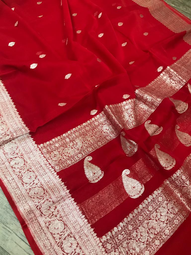 Pure Hand loom  Khaddi Chiffon Georgette Saree with Silver Zari Weaving blouse  ( length- 6.3 meter )