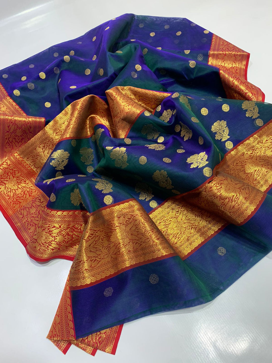 Pure Chanderi Handloom Pattu Silk Saree with Nakshi Border