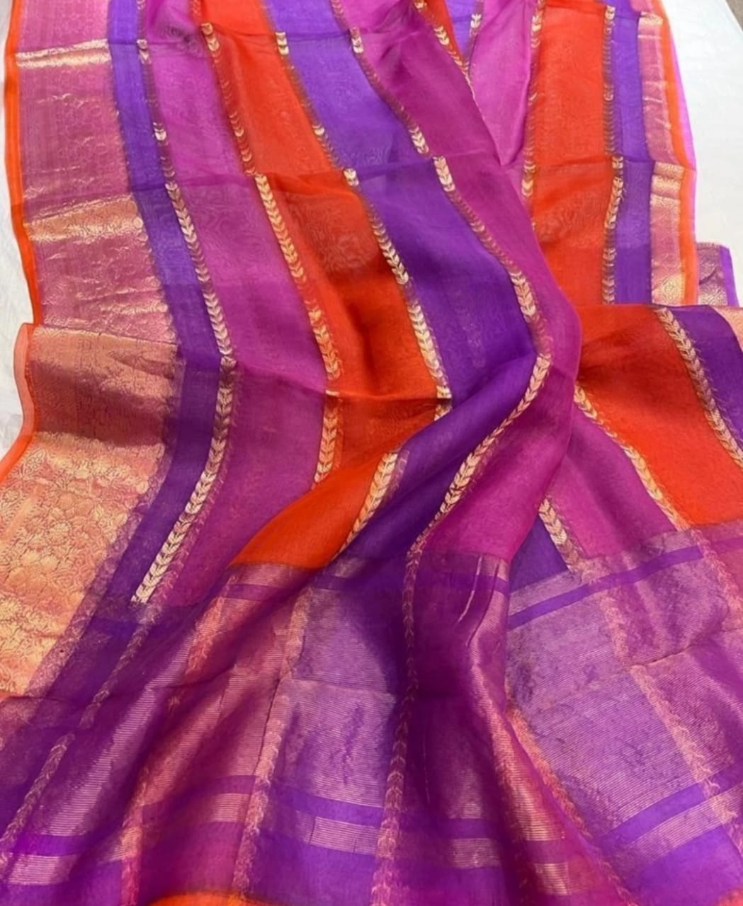 Semi Kora Organza Silk Allover Zari Lining Saree With With Blouse