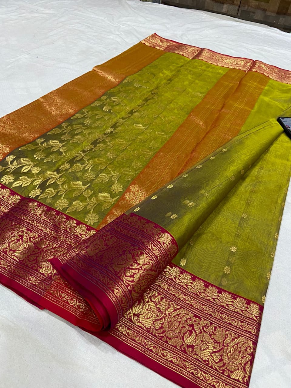 Pure Chanderi Silk Hand Woven  Saree With Blouse.