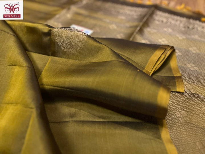 Pure Handloom Kanchipuram Saree With Silk Mark